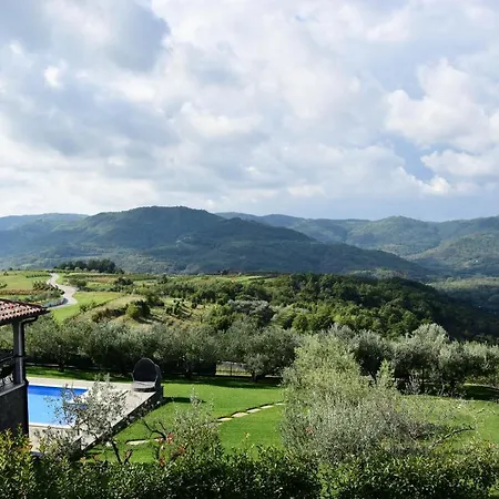 Villa Luxury Maslina With Private Pool & Jacuzzi