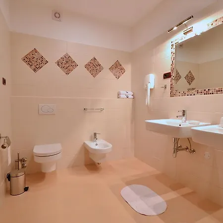 Villa Luxury Maslina With Private Pool & Jacuzzi