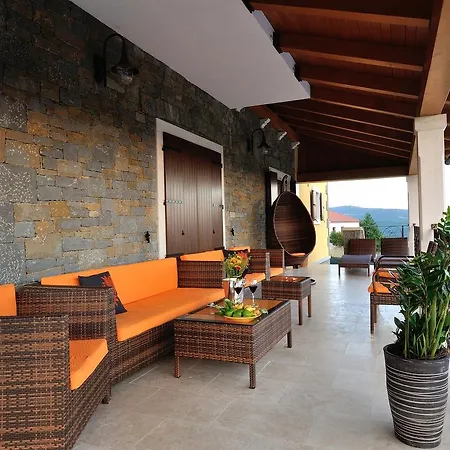 Luxury Maslina With Private Pool & Jacuzzi Вилла Sculci