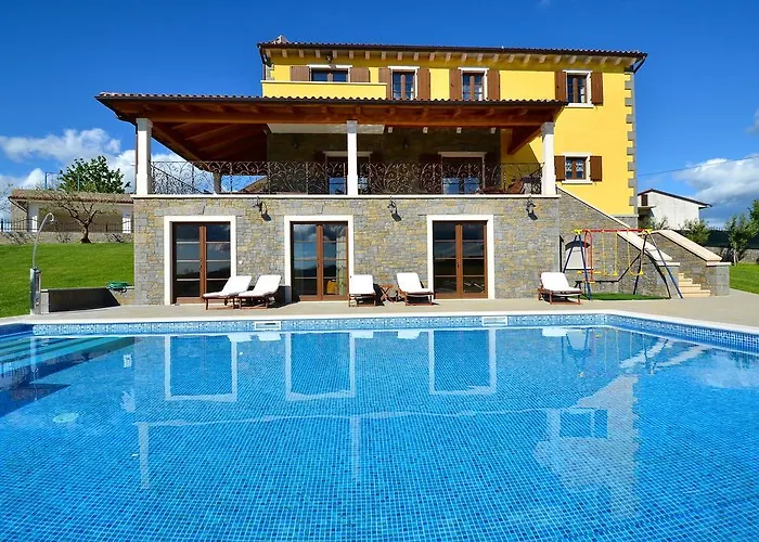 Villa Luxury Maslina With Private Pool & Jacuzzi Sculci